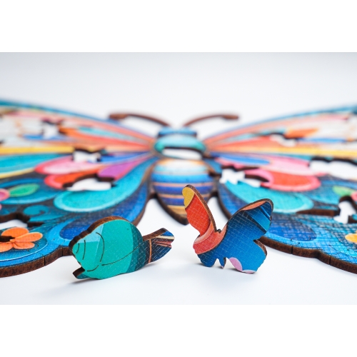 Puzzle Drewniane MOTYL 225 ELEMENTÓW