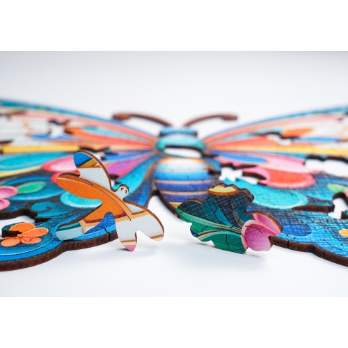 Puzzle Drewniane MOTYL 225 ELEMENTÓW